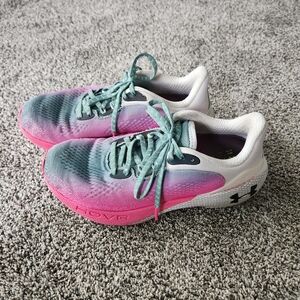 Women's UA HOVR Machina 3 Daylight Shoes